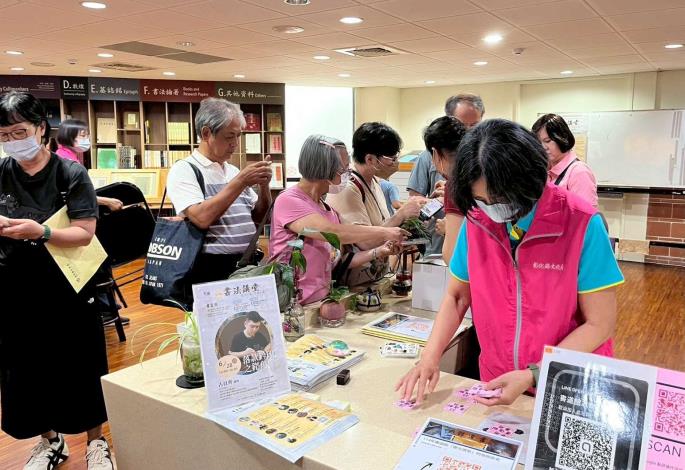 志工協助-收取清點號碼牌