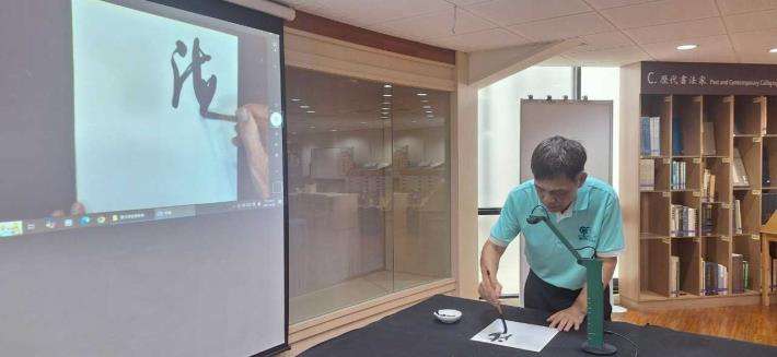 黃榮森講師/現場揮毫