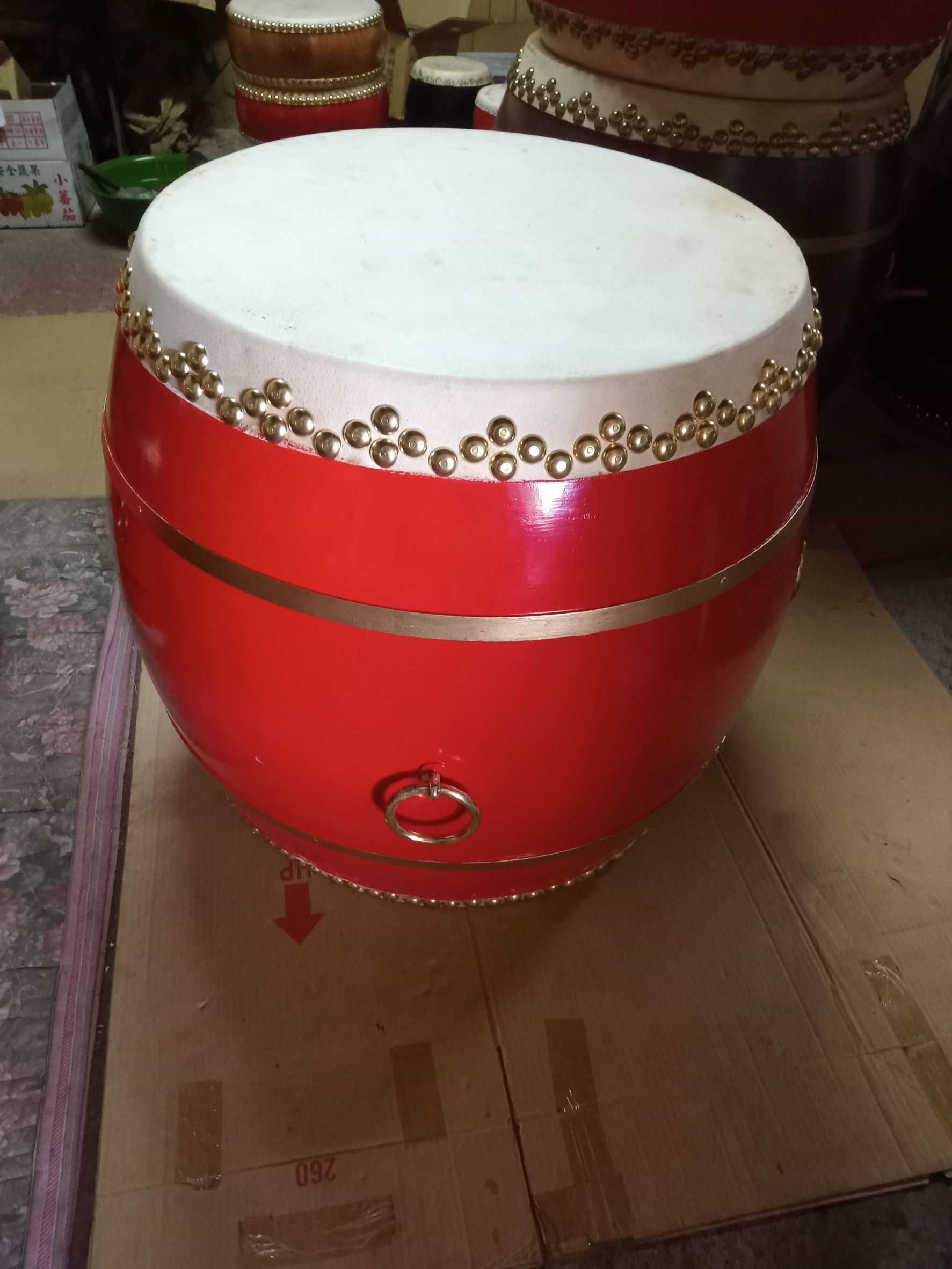黃呈豐《開路鼓》 2023年 60×69公分 牛皮、木材