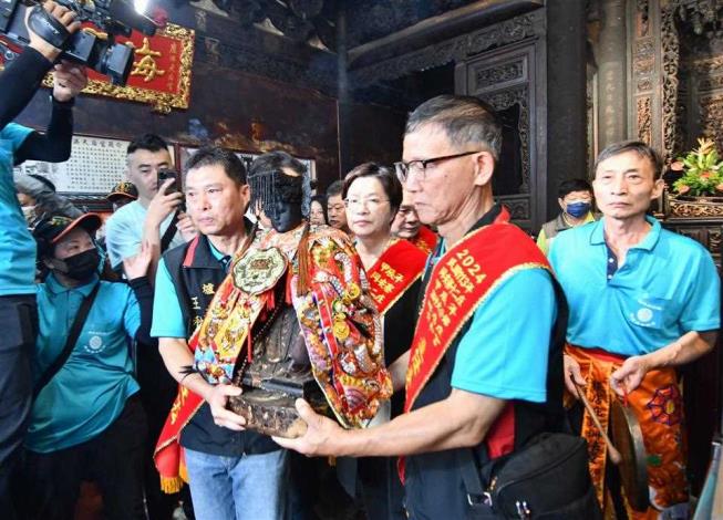 03縣長恭請媽祖_tm_圖片替代文字