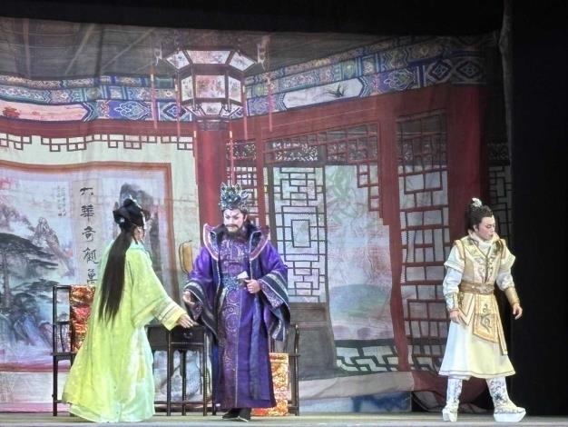 01春美歌劇團演出