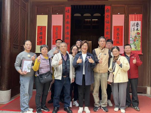 01合影_圖片替代文字
