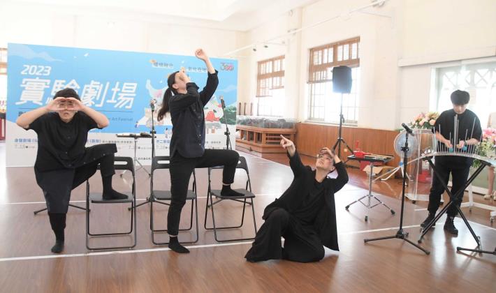 12不二擊劇團演出